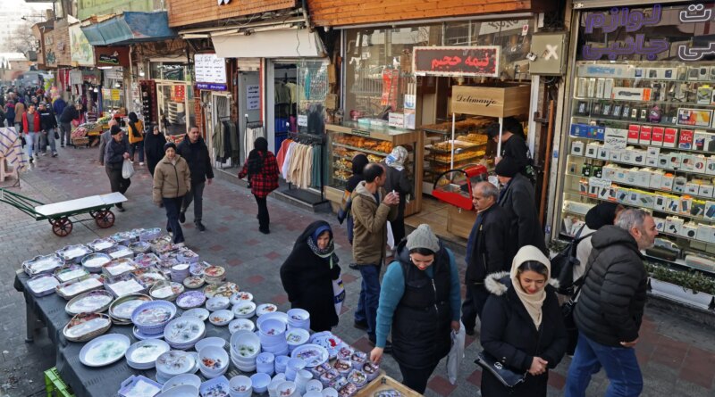 Iran delegates import powers as US war threats keep economy unstable