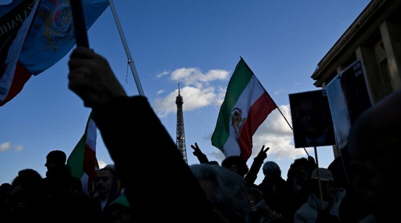 Iran says no leniency for 'rioters' as protests persist