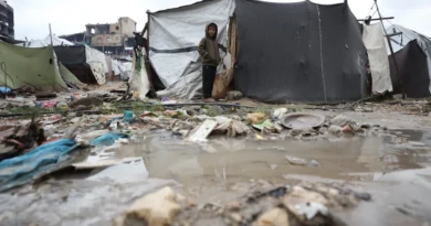 Israel extends Gaza occupation beyond ‘yellow line’ in north, bombs south