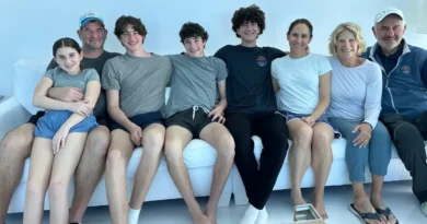 I'm a psychologist and grandmother of 6. Here are 6 ways grandparents can build better relationships with their kids and grandkids.