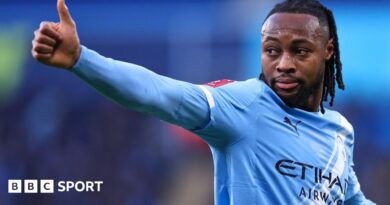 Antoine Semenyo celebrates