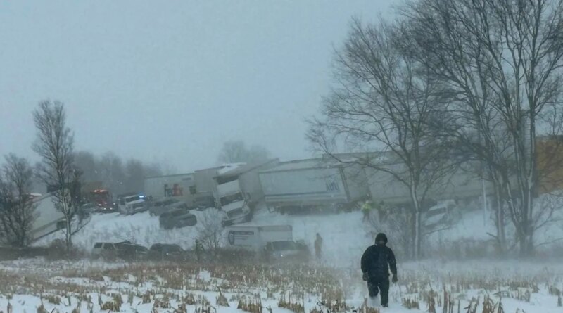 More than 100 vehicle pile-up leaves US motorists stranded in snowstorm