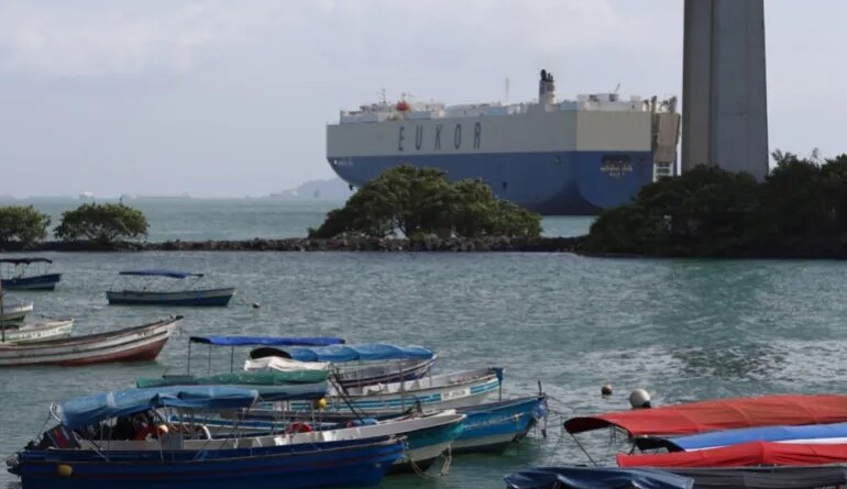 epa12662602 A cargo ship leaves a lock on the Panama Canal in Panama City, Panama, 19 January 2026. Official data showed that Panama’s Monthly Economic Activity Index grew 4.37 percent year-on-year in November, supported by sectors including transportation, construction and finance. EPA/Carlos Lemos