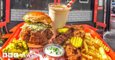 Restaurants say big chains pretend to be independents on apps