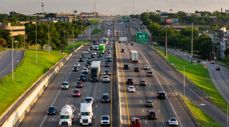 Root Stock: Becoming Carvana's Auto Insurance Business (NASDAQ:ROOT)