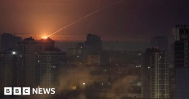 Russian strikes again leave half of Kyiv with no heating in winter cold snap