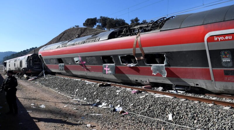 Spain’s train drivers call for strike as deadly derailments fuel concern