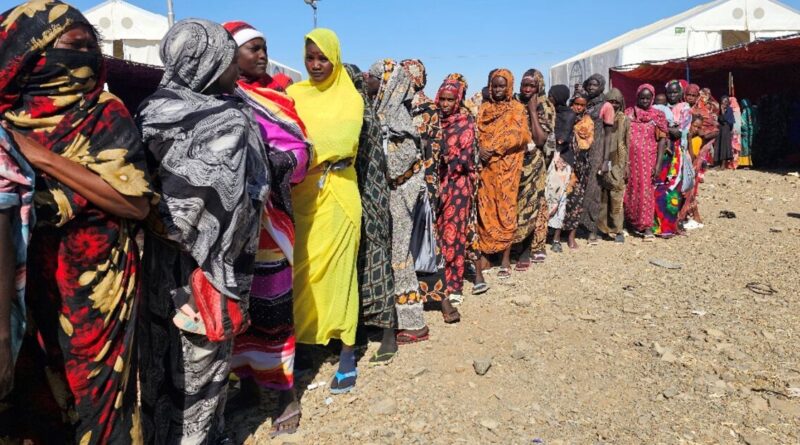 Sudanese flee across border and back to escape overrun oil town