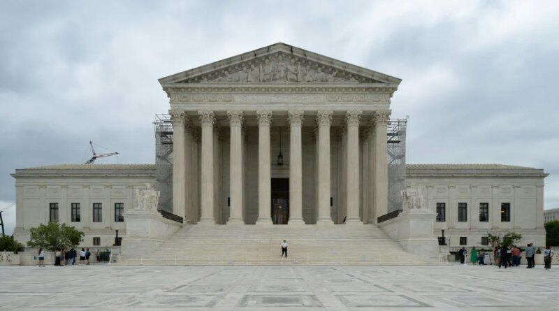 A photo of the U.S. Supreme Court.