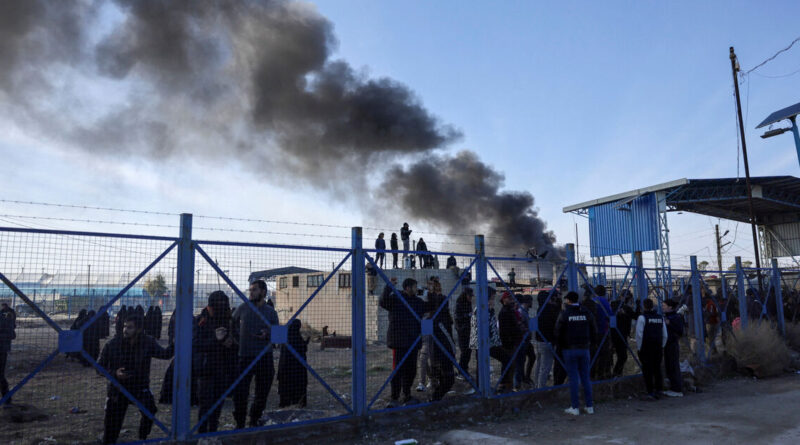 Syria to close camps housing thousands linked to Islamic State