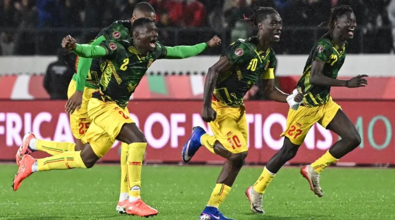 Ten-man Mali beat Tunisia on penalties to book AFCON quarterfinal place