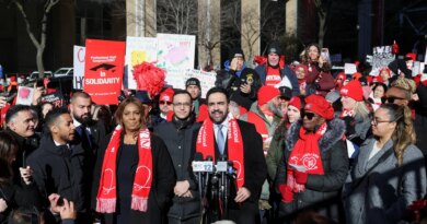 Thousands of nurses go on strike in New York City