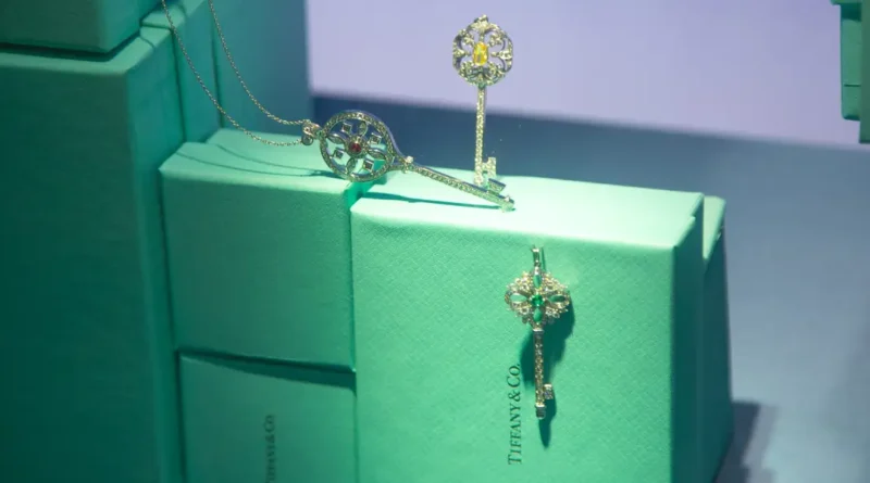 Tiffany & Co. is setting its sights on the gold girlies