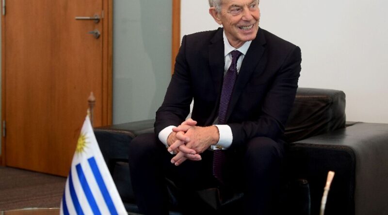 Trump taps Tony Blair, US military head for Gaza