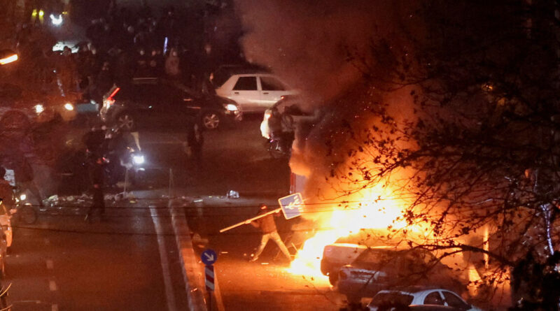 Trump urges Iranians to keep protesting, says 'help is on its way'