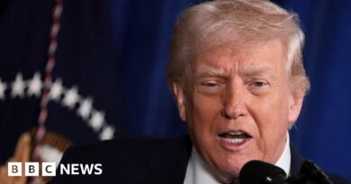 Trump warns new Venezuelan leader as Maduro set to appear in court