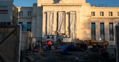 US Federal Reserve holds interest rates steady despite political pressure