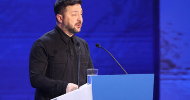 Ukraine's Zelenskiy: world must help Iran engineer change