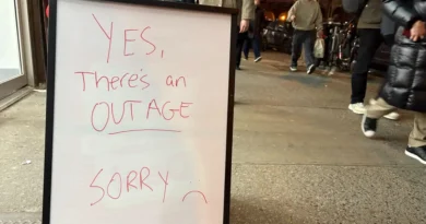 Verizon will give you $20 because of all the outages yesterday