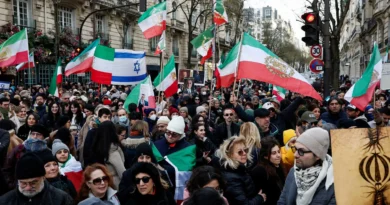 Video: Demonstrators Around the World Show Solidarity for Iran Protests