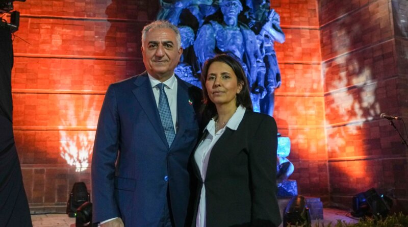 Who is Reza Pahlavi? The exiled prince urging Iranians to ‘seize cities’