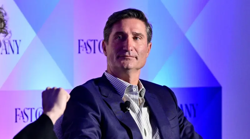 Why Starbucks is letting Brian Niccol use the company plane for more personal travel