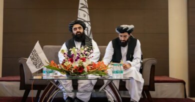 NEW DELHI, INDIA - OCTOBER 12: Afghanistan's Taliban Foreign Minister, Amir Khan Muttaqi, adresses media at a press conference on October 12, 2025 in New Delhi, India. During Muttaqi's media interaction earlier this week, the Taliban leader had come under fire for discriminatory behaviour for “not allowing” women journalists. (Photo by Elke Scholiers/Getty Images)
