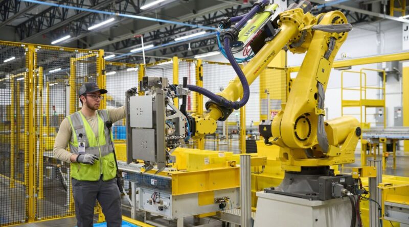 Amazon halts Blue Jay robotics project after less than six months | TechCrunch