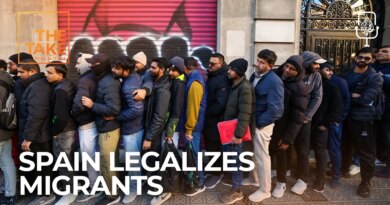 As EU tightens borders, Spain legalizes 500,000 migrants