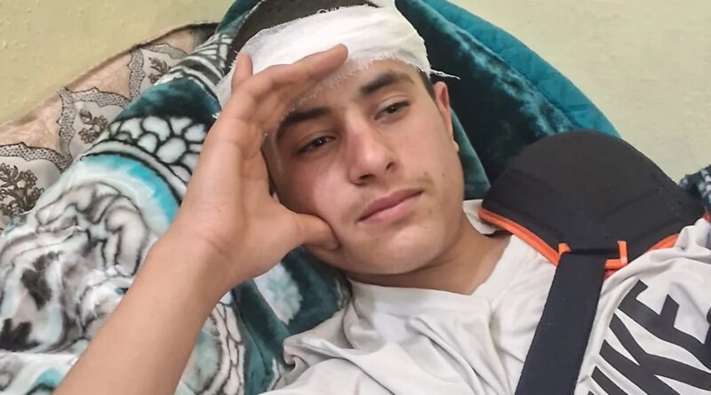 Attacked in India, Kashmiri shawl sellers choose between safety, livelihood