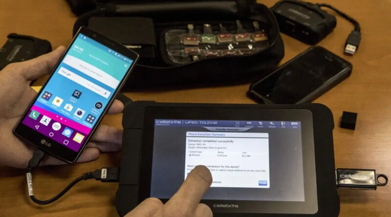An engineer shows devices and explains the technology developed by the Israeli firm Cellebrite's technology on November 9, 2016 in the Israeli city of Petah Tikva.