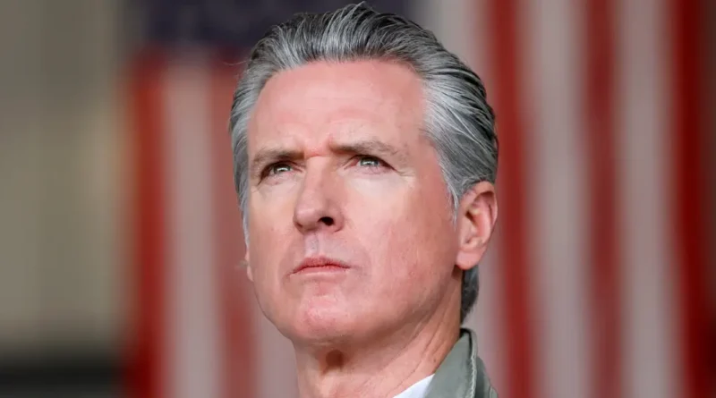 Democrats demand Trump issue $1,700 tariff refunds to Americans after Supreme Court ruling