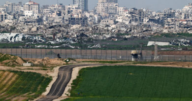 Exclusive-Donors reluctant to fund US-led Gaza plan as Hamas disarmament push stalls, sources say