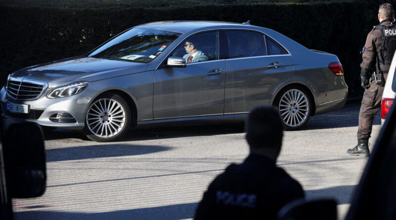 Explainer-US seeks deal to prevent Iran acquiring nuclear arsenal