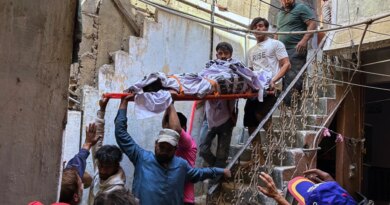 Gas explosion kills 13 in Pakistan’s Karachi, collapsing building