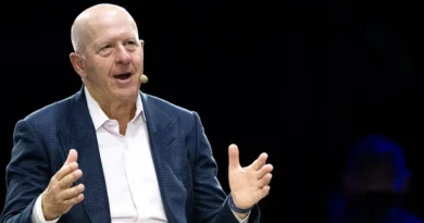 Goldman's CEO David Solomon says he 'reluctantly' let top lawyer Kathy Ruemmler resign after Epstein fallout