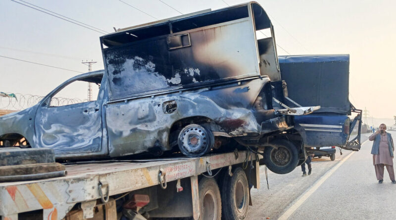 Gunmen kill five Pakistani police, two civilians near Afghan border, police say