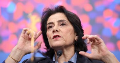 Hiam Abbass says 'cinema is a political act' after Berlin row