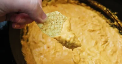 I make this 6-ingredient slow-cooker Buffalo chicken dip every game day. It's so easy I can make it with my eyes closed.