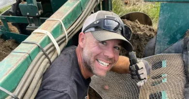 I was sick of never seeing my 6 kids. So I quit my Amazon job to become a tulip farmer.