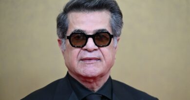 Iran filmmaker Panahi fears Iranians' interests will be 'sacrificed' in US talks