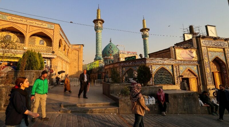 Iranian students rally for second day as fears of war with US mount