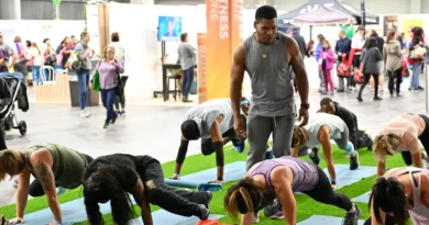 Kevin Hart works out like a pro athlete. His trainer says heavy lifting isn't the key to staying shredded.