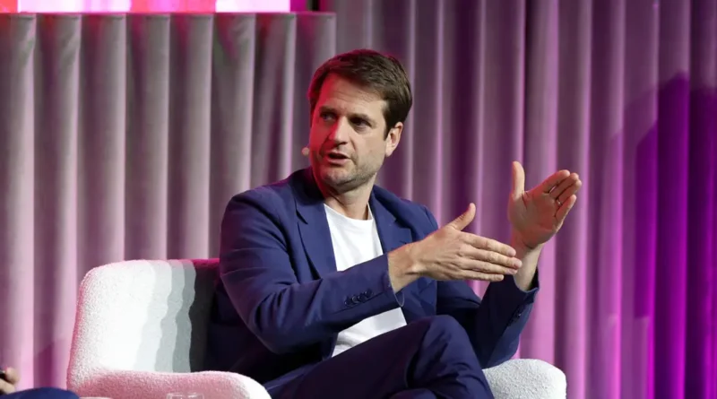 Klarna has 3,000 employees. The CEO says he expects that to be down to 2,000 employees by 2030.