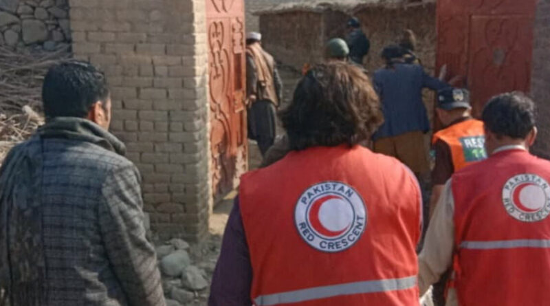 Militants kill 11 Pakistani security personnel, one child near Afghan border, army says