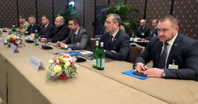 Missiles fly as 3rd round of Russia-Ukraine peace talks kick off in Geneva