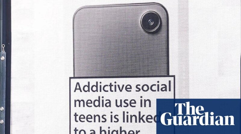 Mumsnet campaign demands ban on social media for under-16s
