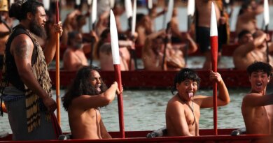 New Zealand deputy PM heckled day after saying colonisation good for Maori