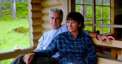 No, Jeffrey Epstein didn't have a baby boy, his brother says