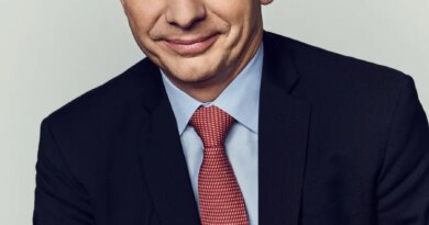 PayPal hires HP's Enrique Lores as its new CEO | TechCrunch